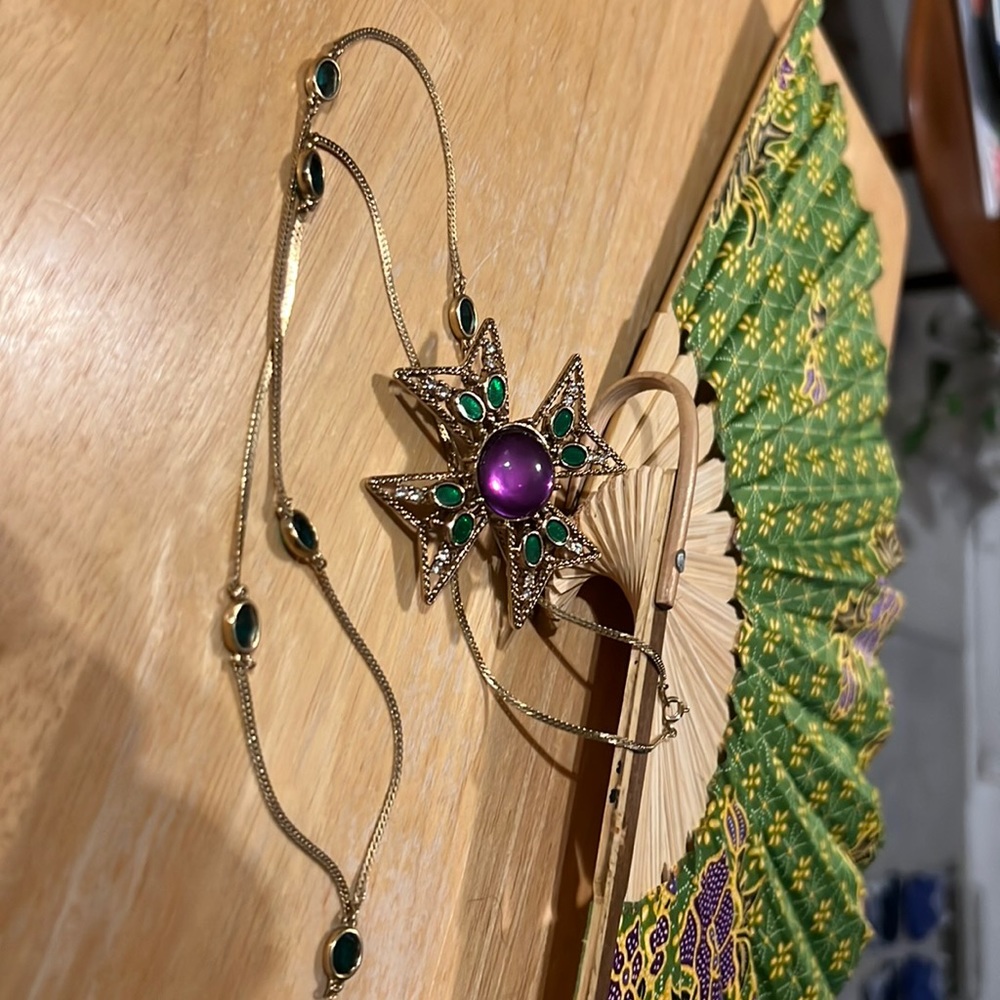 Vintage Costume Jewelry Set - Brooch Pin and Necklace